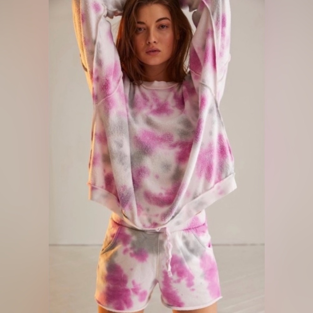 SOLD OUT❤️Free People Tie Dyed White, Pink, Gray Super Soft Sweater & Shorts Set - Picture 2 of 9